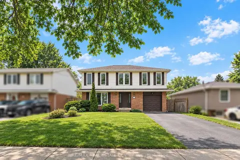 112 Mountainview Road S Upper Level