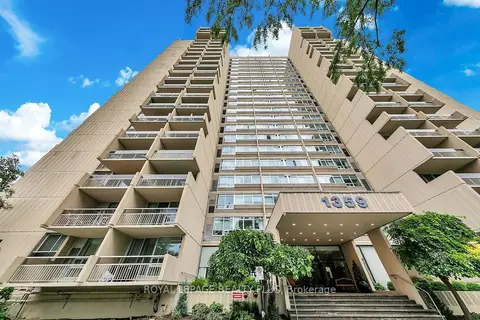1359 White Oaks Boulevard 403