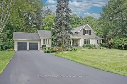 7 Colonial Crescent