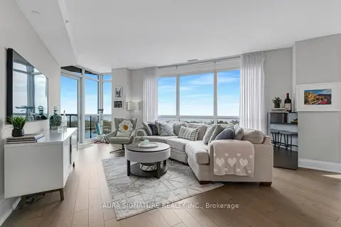 59 Annie Craig Drive 1004