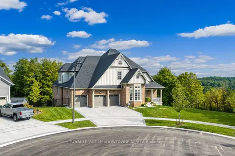 8 J B Robson Court