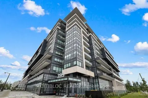 405 Dundas Street W 210
