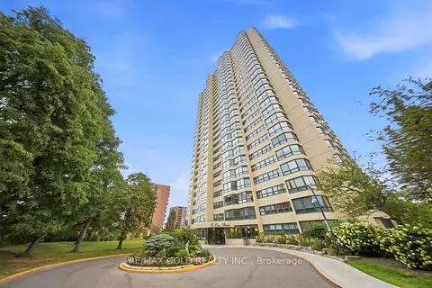 8 Lisa Street 2701