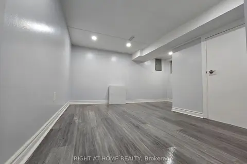984 Ossington Avenue BSMT