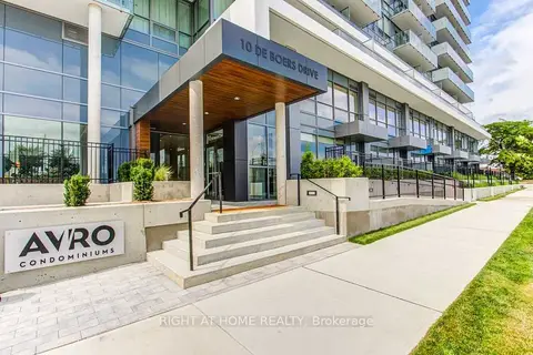 10 De Boers Drive 403