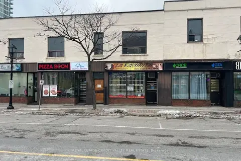 18 Queen Street W