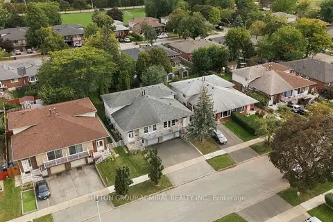 1871 Silverberry Crescent