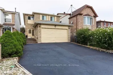 52 Abelard Avenue