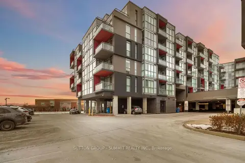 5220 DUNDAS Street D422