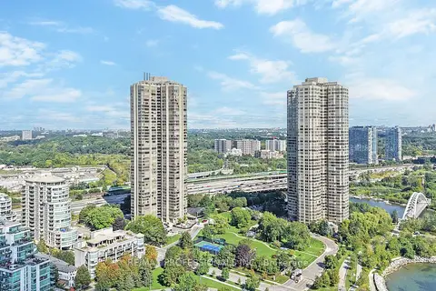2045 Lake Shore Boulevard W 3507