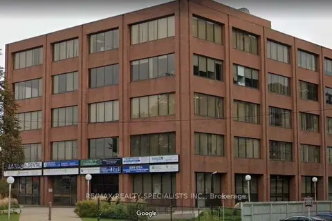 130 Dundas Street E 402