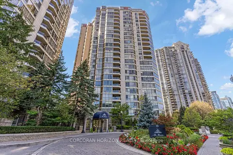 55 Kingsbridge Garden Circle 1604