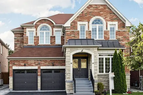 4 Plentywood Drive