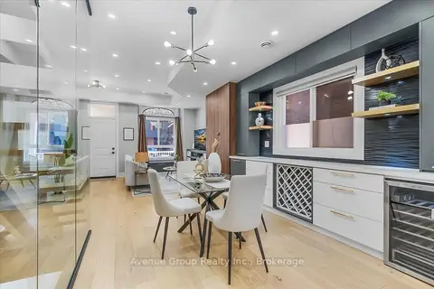 811 Dovercourt Road