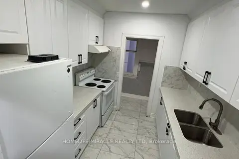 213 Queen Street W
