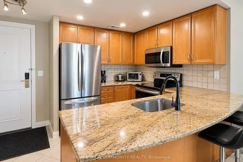 2737 Keele Street 619
