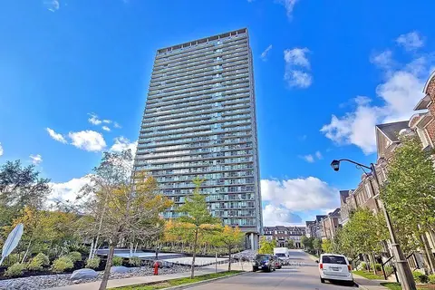 105 The Queensway Avenue 2304