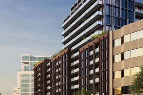 2450 Bloor Street 305