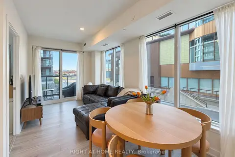 1100 Sheppard Avenue W 207