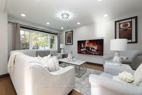 11 Brookside Drive