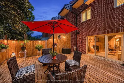 45 Tradewind Drive