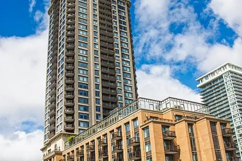 385 PRINCE OF WALES Drive 2304