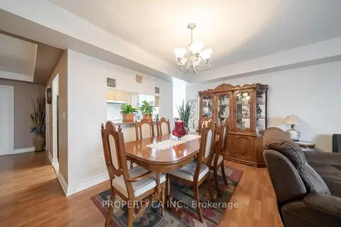 2088 Lawrence Avenue W 609