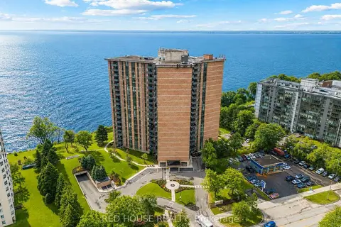 5250 Lakeshore Road 809