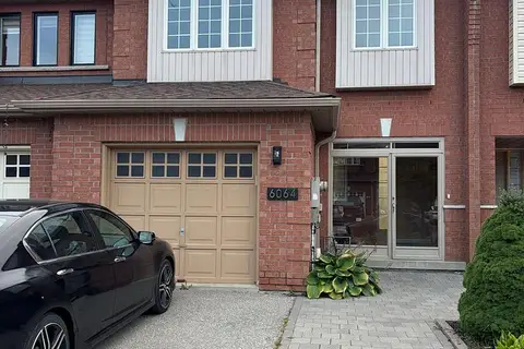 6064 Coxswain Crescent