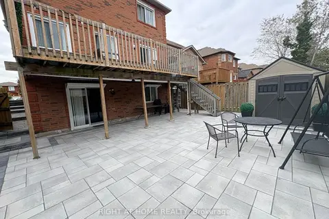 5260 Floral Hill-Basement Crescent