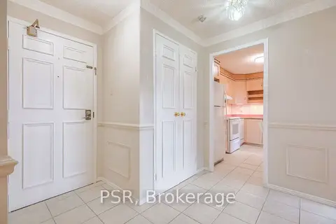 3695 Kaneff Crescent 612