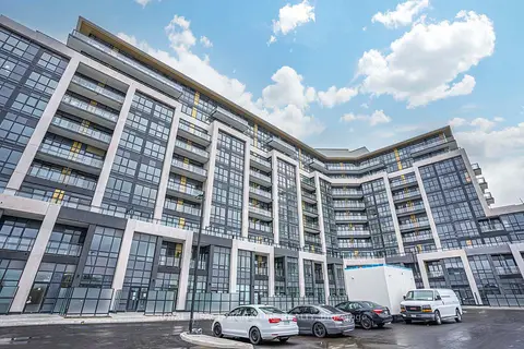 405 Dundas Street W 708