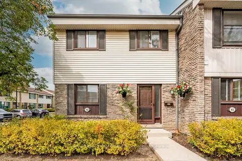 2779 Gananoque Drive 42