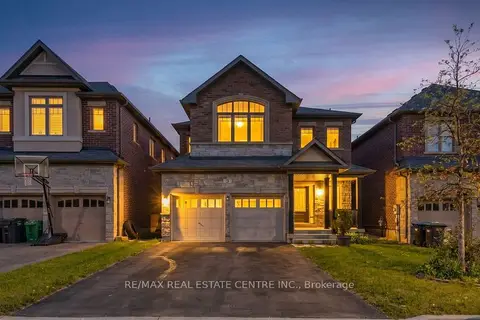 3 Prairie Creek Crescent