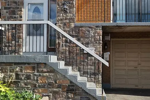 67 Simmons Boulevard Upper