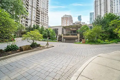 3880 Duke Of York Boulevard 409