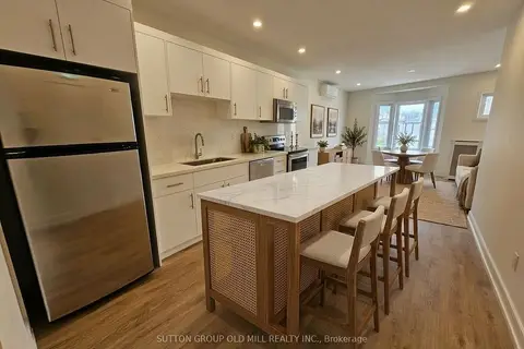 3293 Dundas Street W 2nd Floor
