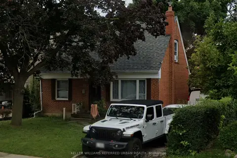 32 Amesbury Drive