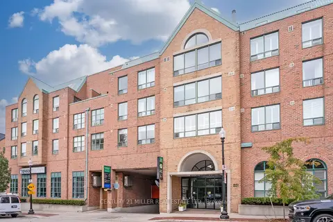 221 Robinson Street 307