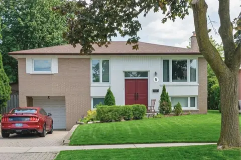 5 Conamore Crescent