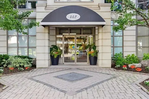 442 Maple Avenue 1402