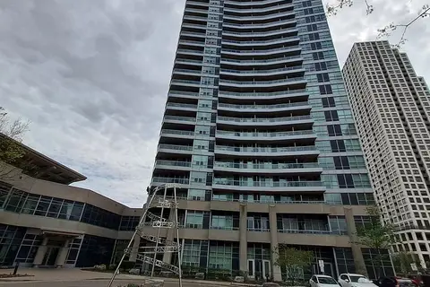33 Elm Drive W 2806
