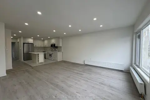 2986A Dufferin Street Upper