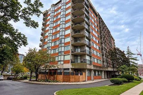2200 Sherobee Road 201