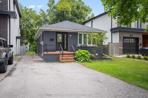 65 Woodbury Road