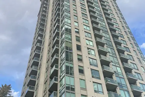 3504 Hurontario Street 2108