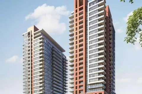 4010 Eglinton Avenue W 2702