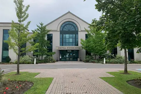 1540 Cornwall Road E 205