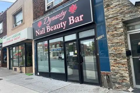 2595 Eglinton Avenue W