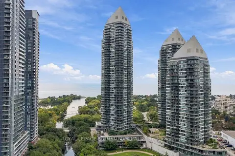 2230 Lake Shore Boulevard W 107